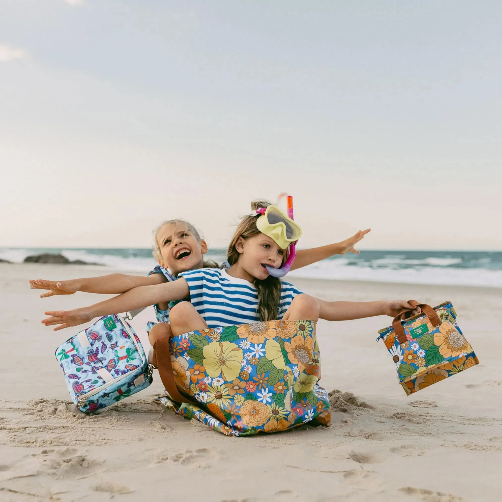 Beach Bag Goldie   Ace x Kollab Zoe Floral
