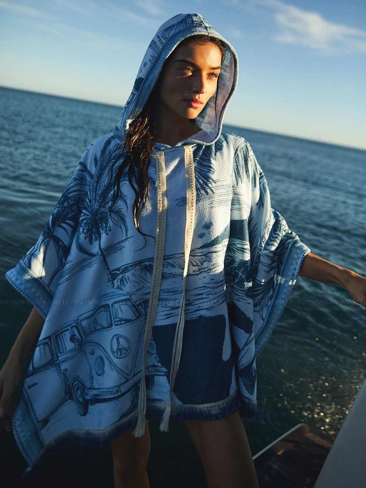 Delilah Poncho ::RET
