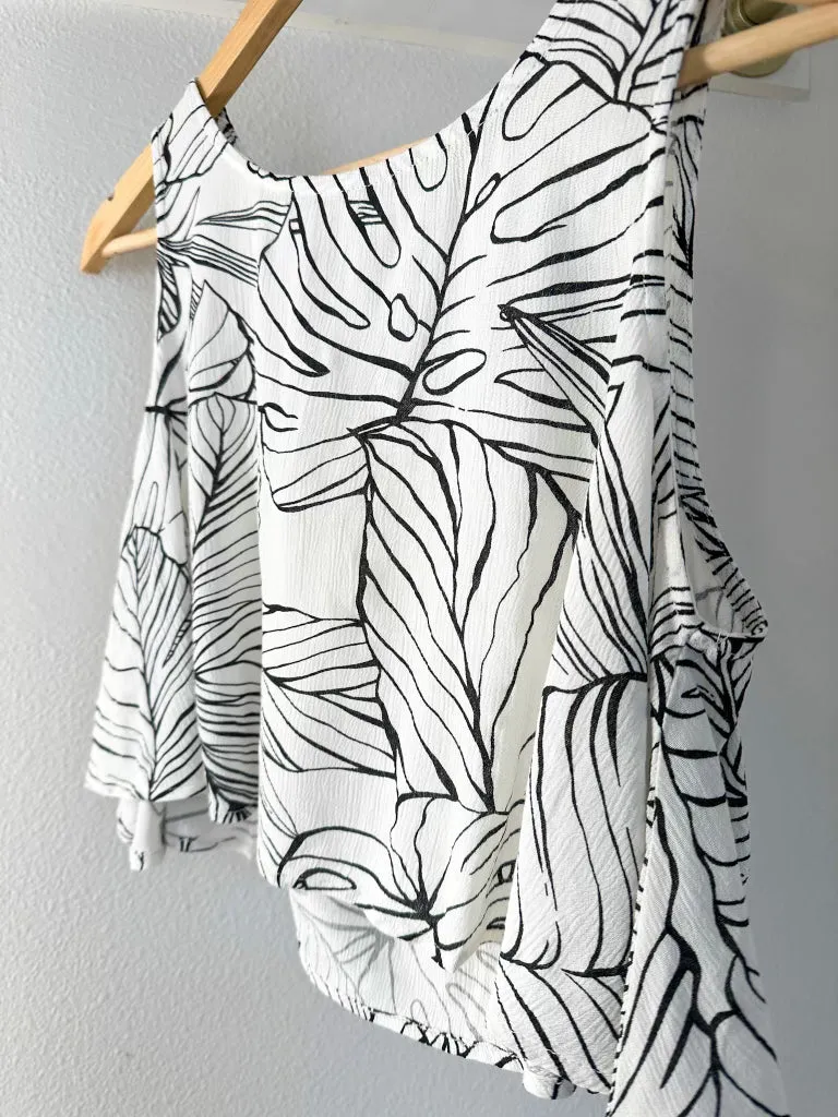 Eli Flowy Top {Natural Black Tropics}