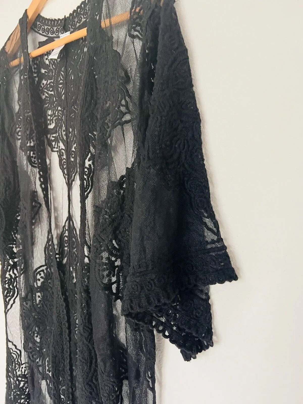 Lace Kimono Layering Cover Up Sz S-M Embroidered Floral Sheer Black Duster Boho