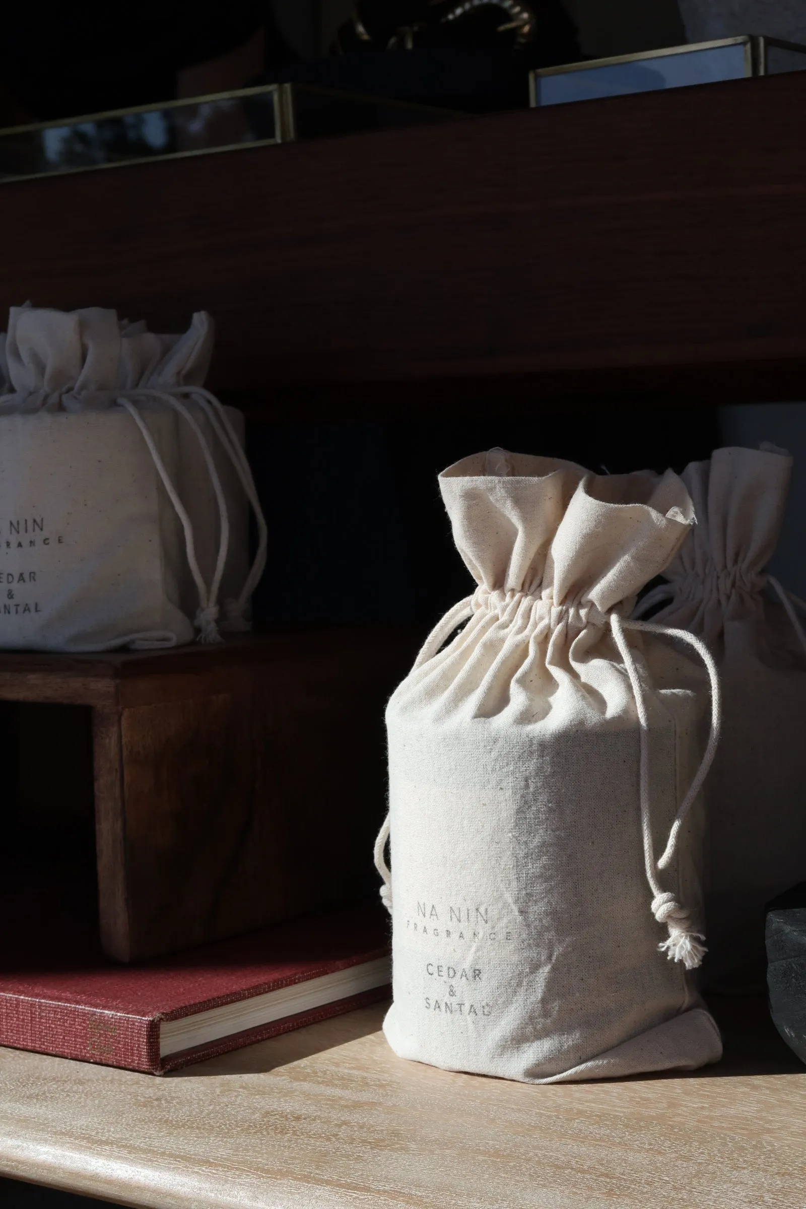 Na Nin Cedar & Santal Candle (In Store Only)
