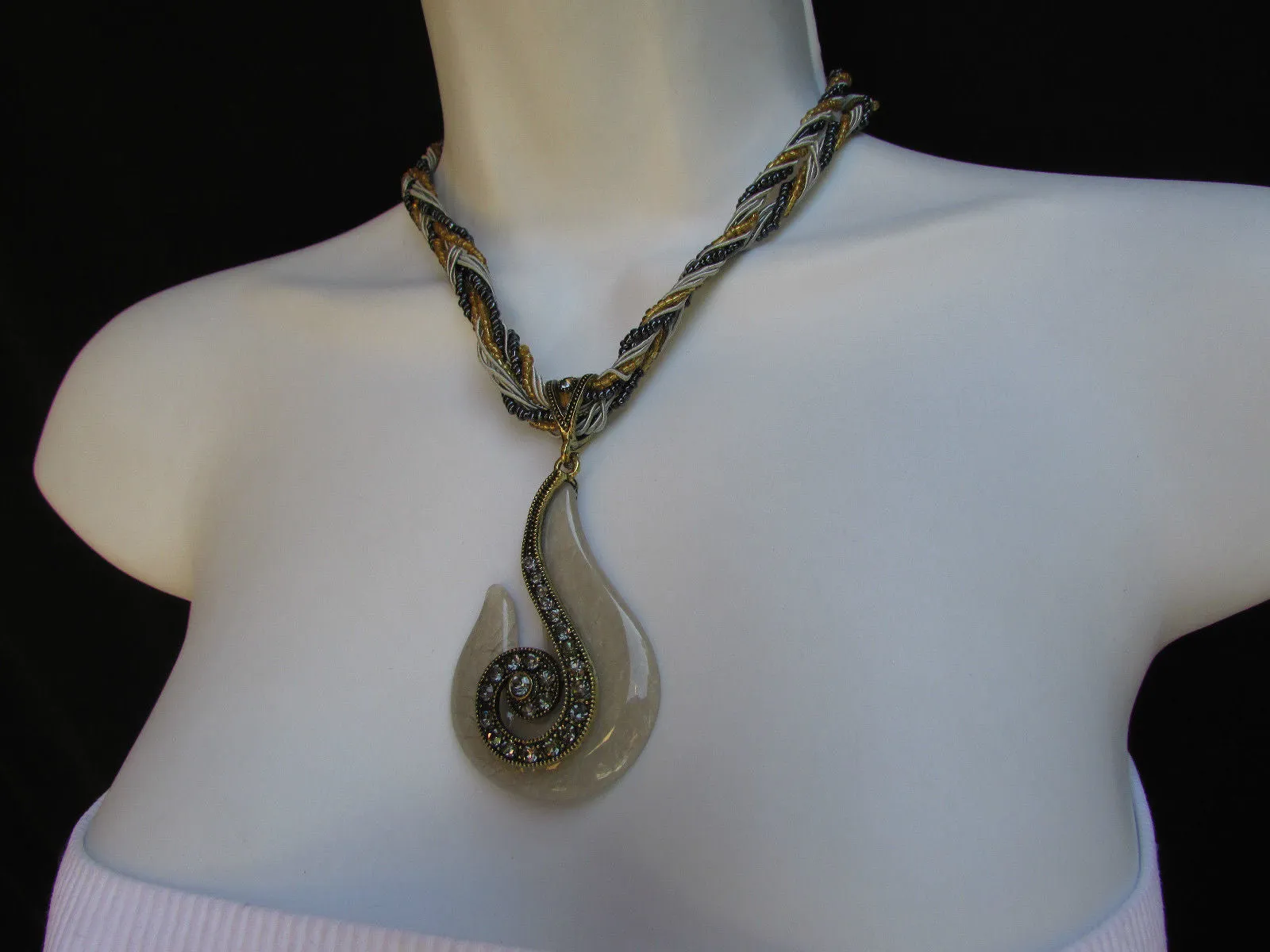 Purple White Yellow Chain Glass Snale Pendant Rhinestones Strands Necklace