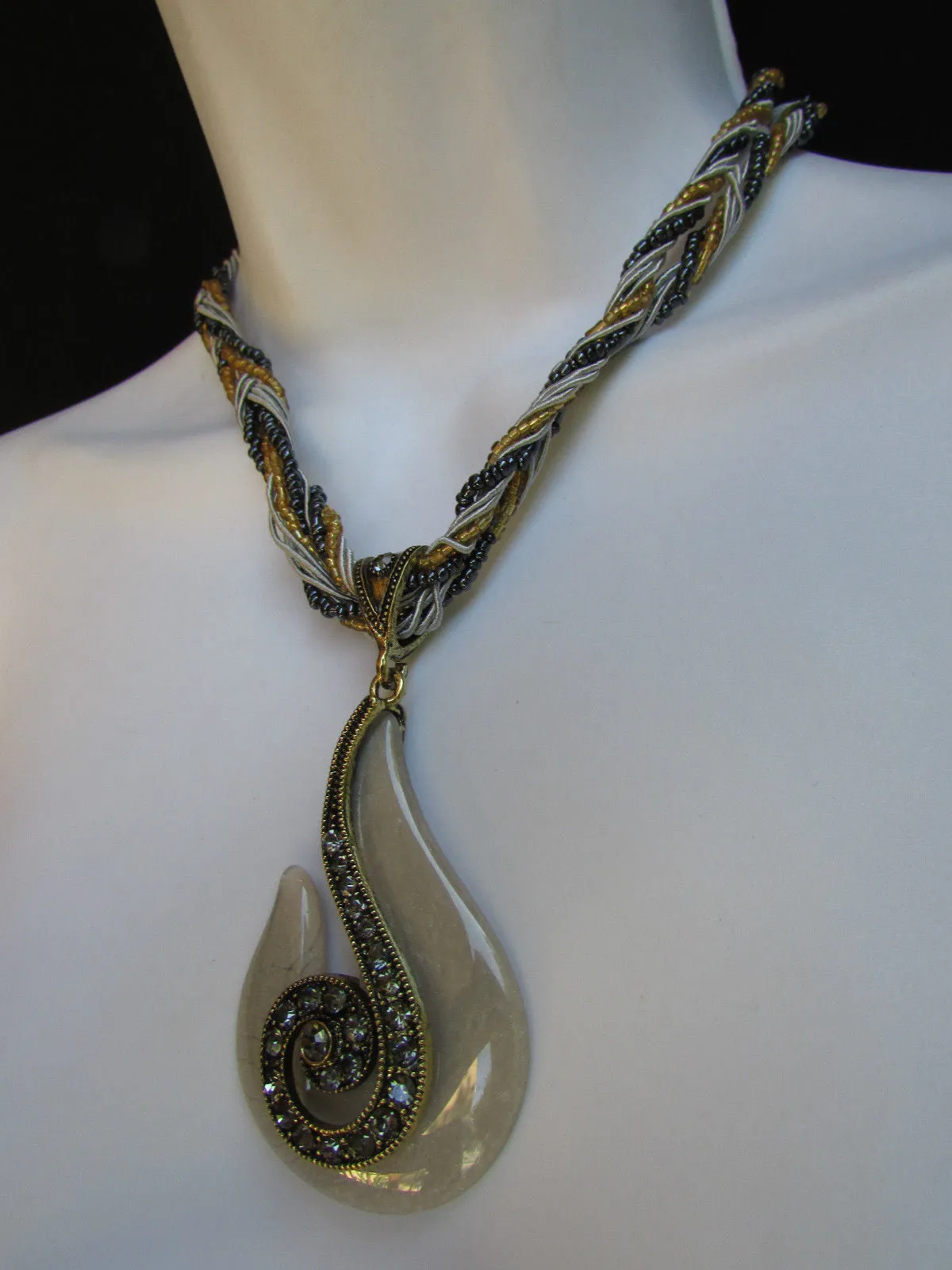 Purple White Yellow Chain Glass Snale Pendant Rhinestones Strands Necklace