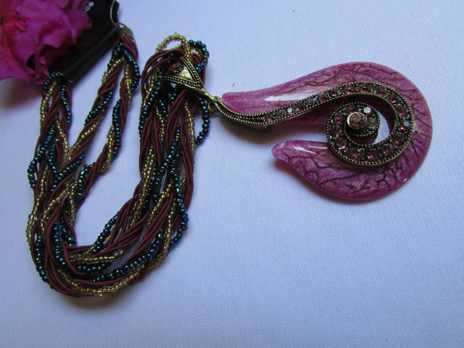 Purple White Yellow Chain Glass Snale Pendant Rhinestones Strands Necklace