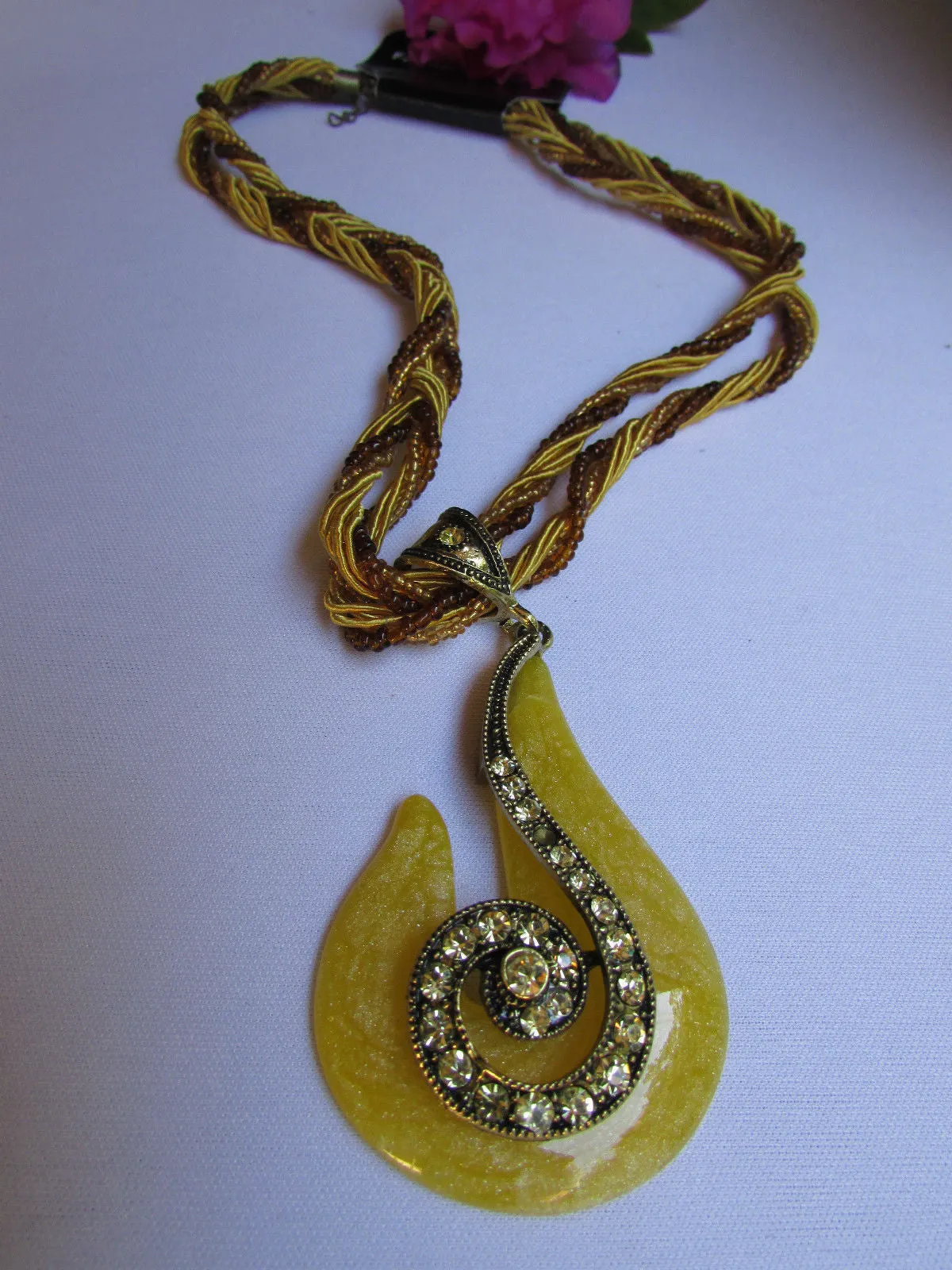 Purple White Yellow Chain Glass Snale Pendant Rhinestones Strands Necklace