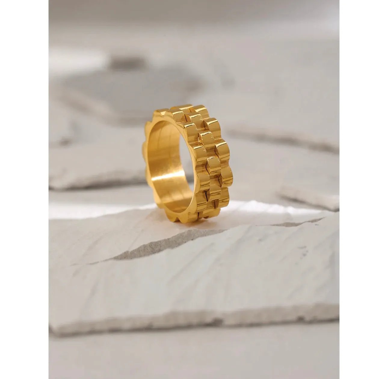 Rolly Ring 100-04 | Erika Williner Designs