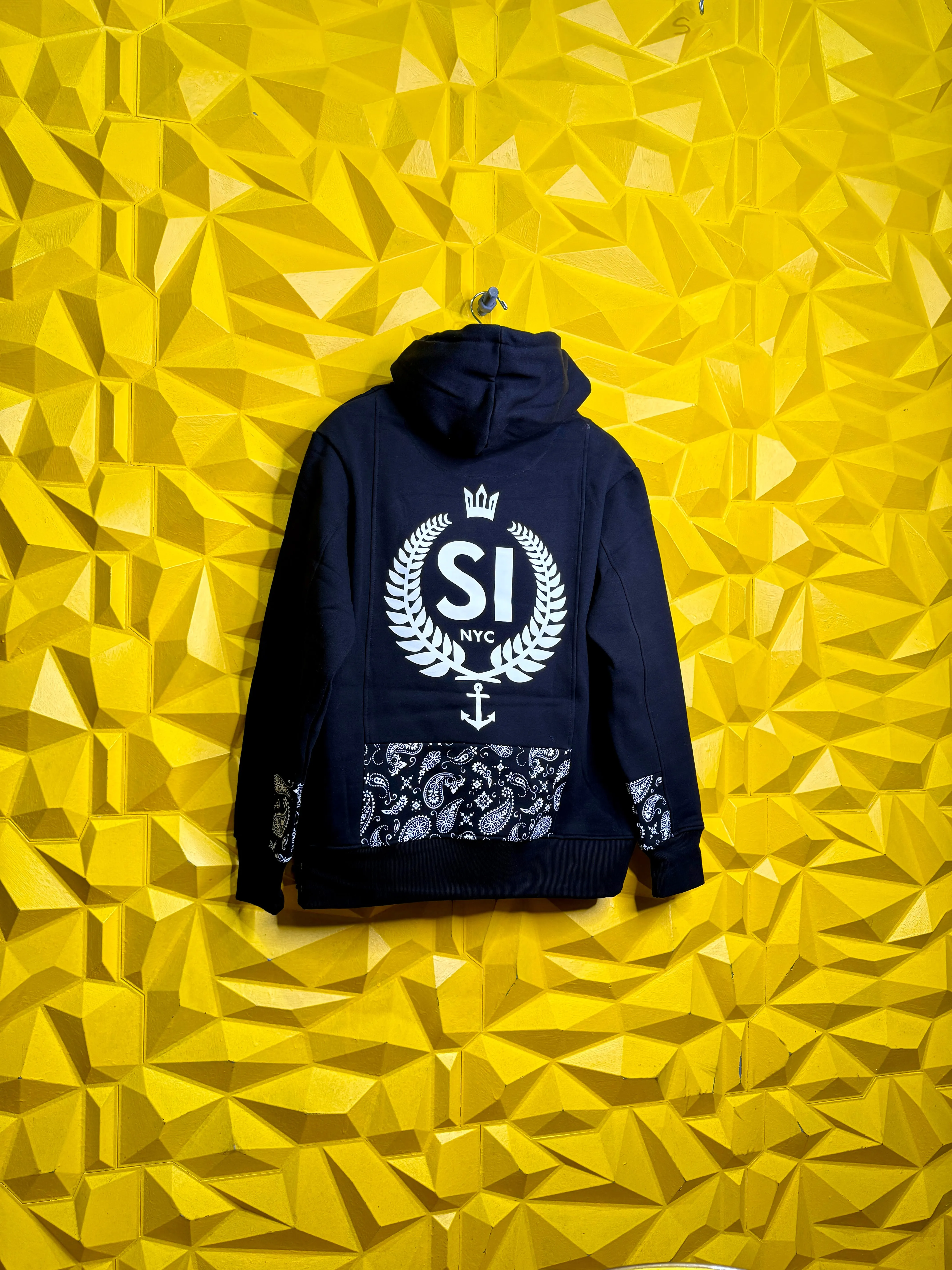 SI Crest Paneled Hoodie - Black Paisley