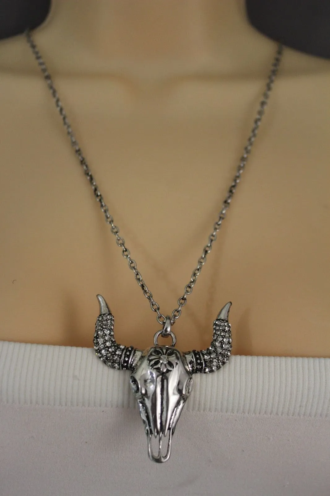 Silver Metal Chain Big Bull Skull Turquoise Blue Bead Skeleton Texas Western Necklace