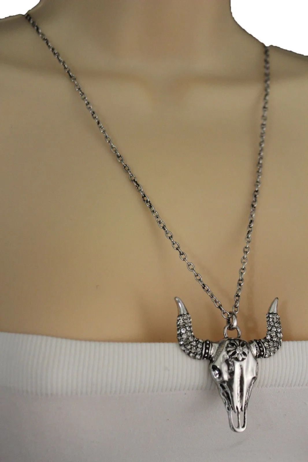 Silver Metal Chain Big Bull Skull Turquoise Blue Bead Skeleton Texas Western Necklace