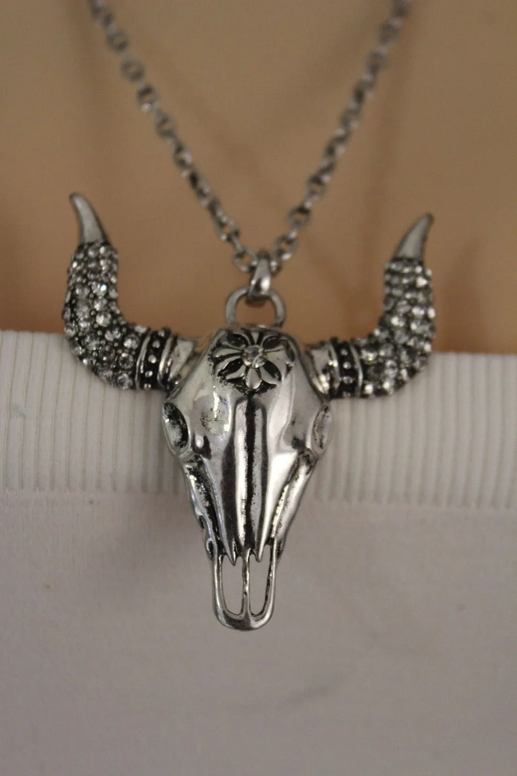 Silver Metal Chain Big Bull Skull Turquoise Blue Bead Skeleton Texas Western Necklace