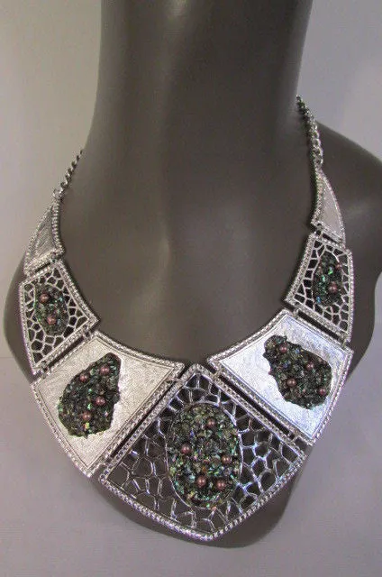 Silver Or Gold Stones Metal Plates Classic Necklace Earrings Set