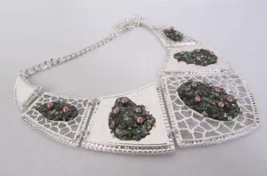Silver Or Gold Stones Metal Plates Classic Necklace Earrings Set