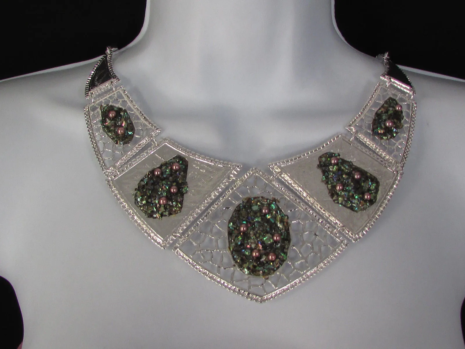 Silver Or Gold Stones Metal Plates Classic Necklace Earrings Set