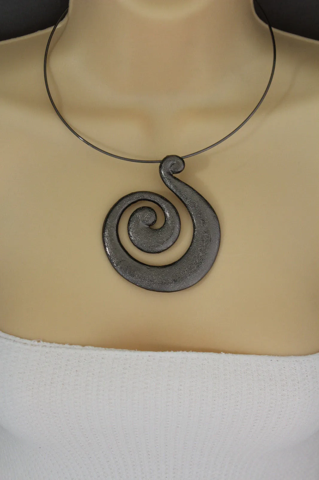 Silver Pewter Black Choker Thin Metal Snail Spin Swirl Charm Necklace Earrings Set
