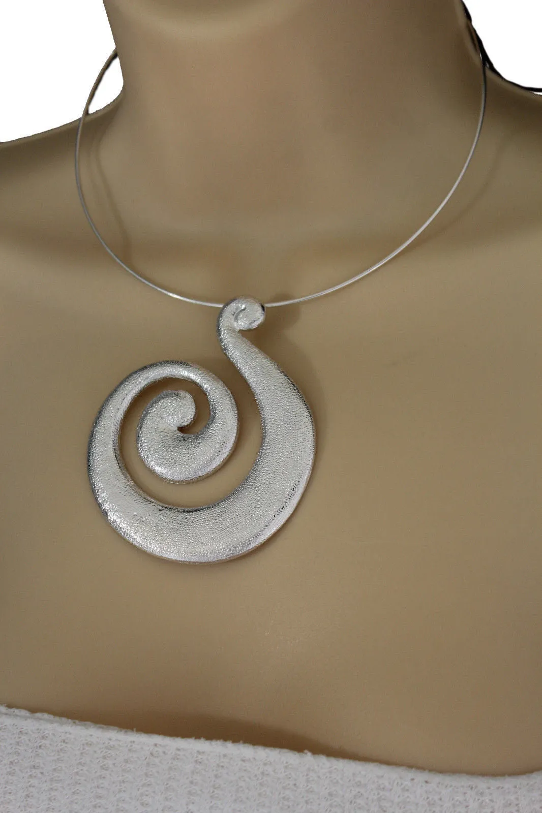 Silver Pewter Black Choker Thin Metal Snail Spin Swirl Charm Necklace Earrings Set