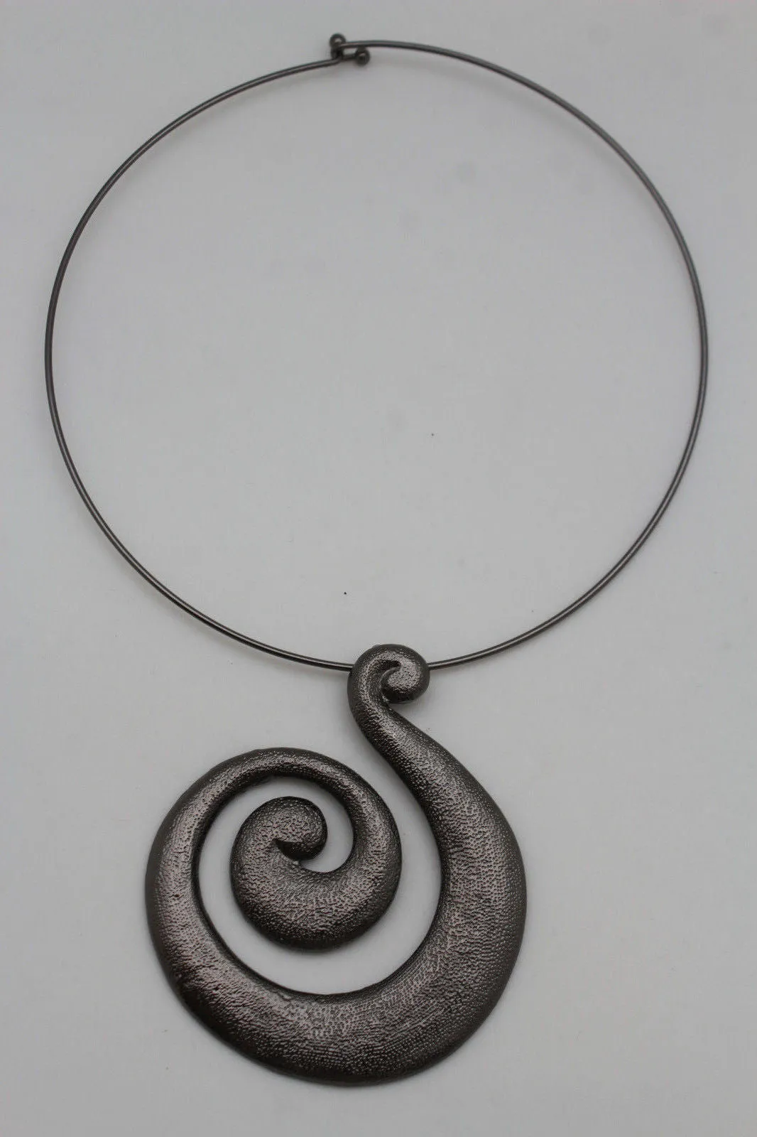 Silver Pewter Black Choker Thin Metal Snail Spin Swirl Charm Necklace Earrings Set