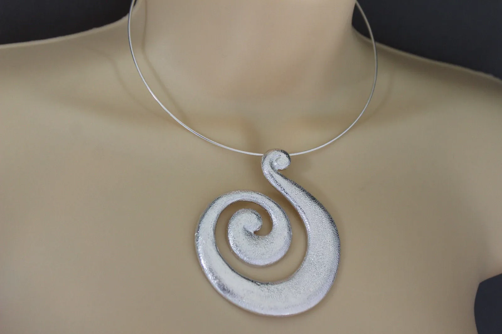 Silver Pewter Black Choker Thin Metal Snail Spin Swirl Charm Necklace Earrings Set